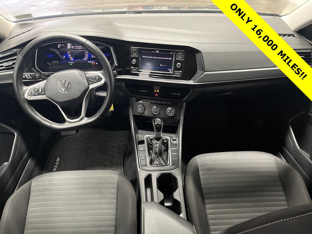 2024 Volkswagen Jetta 1.5T S photo 2