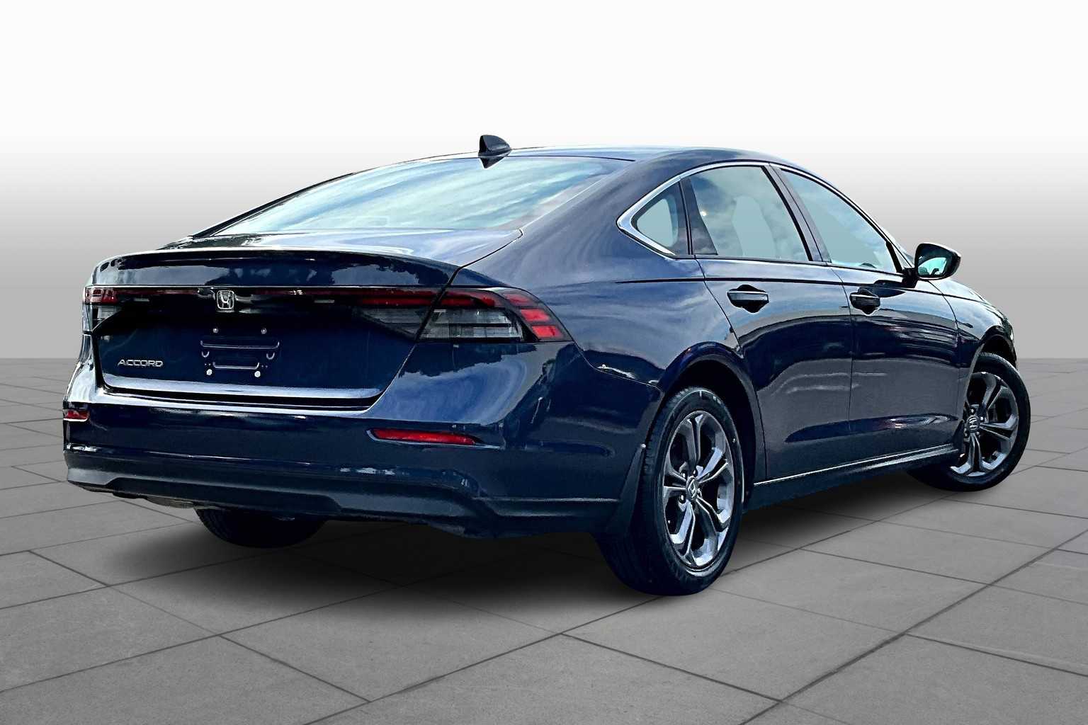2023 Honda Accord EX photo 11