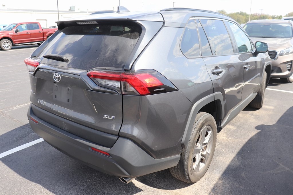 2024 Toyota RAV4 XLE photo 7