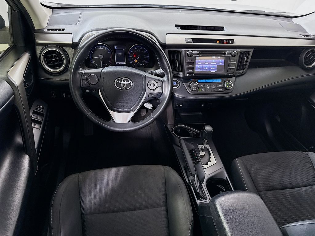 2018 Toyota RAV4 XLE photo 18