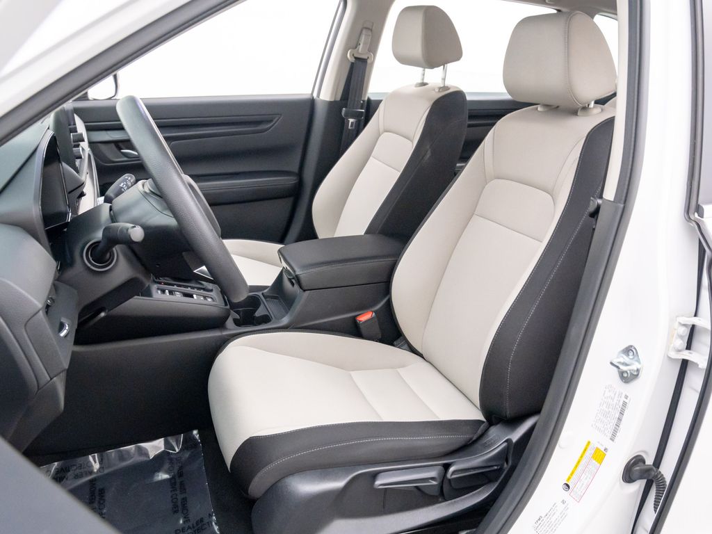 2023 Honda CR-V LX photo 13