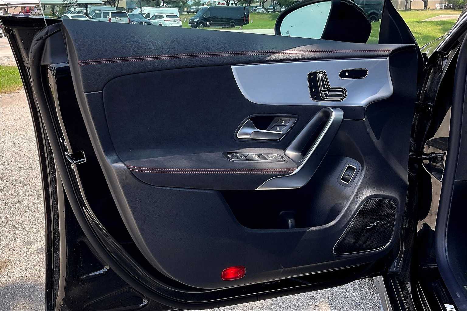 2025 Mercedes Benz CLA AMG 35 4MATIC photo 11