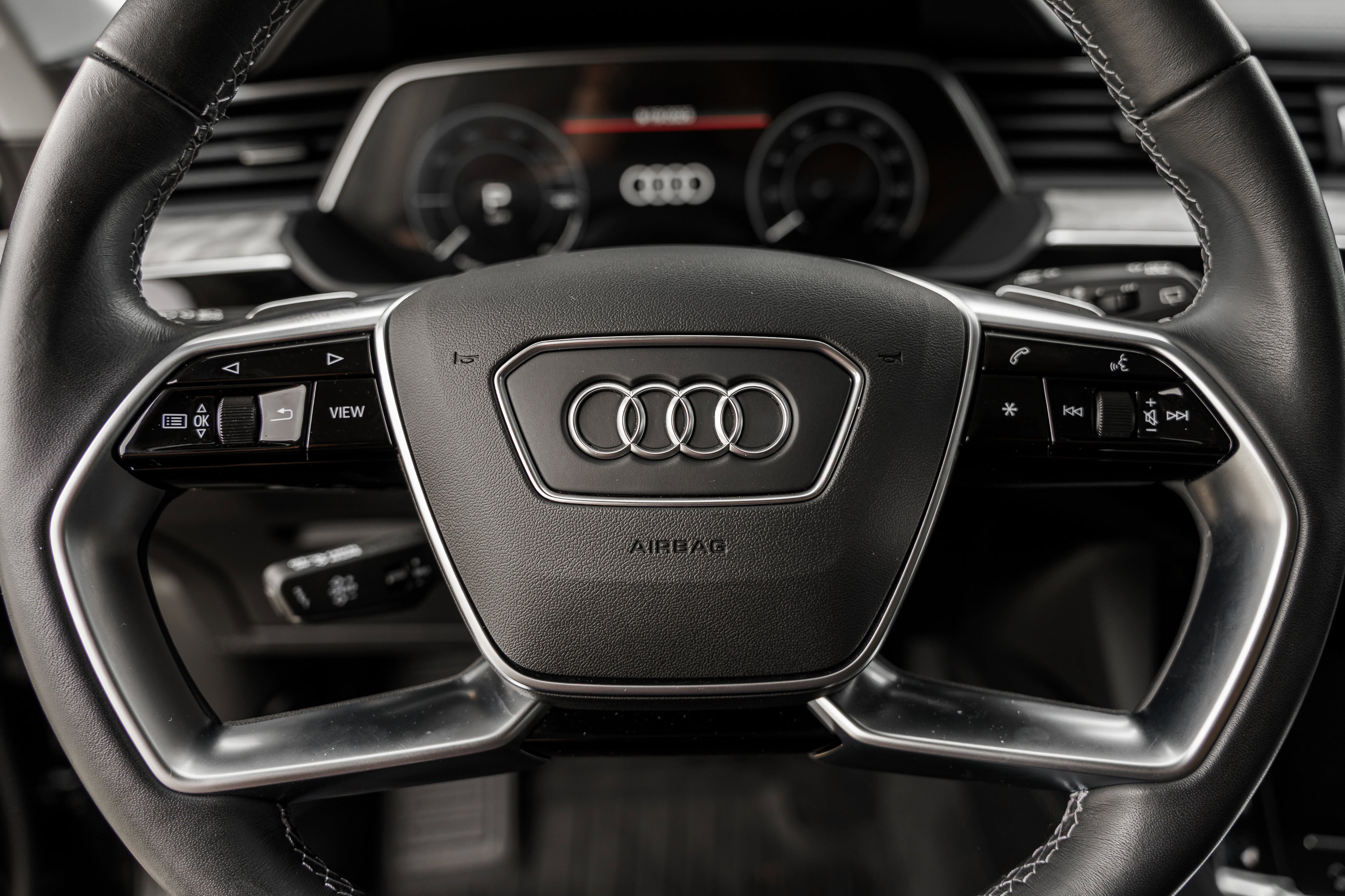 2024 Audi Q8 E-tron Prestige photo 15