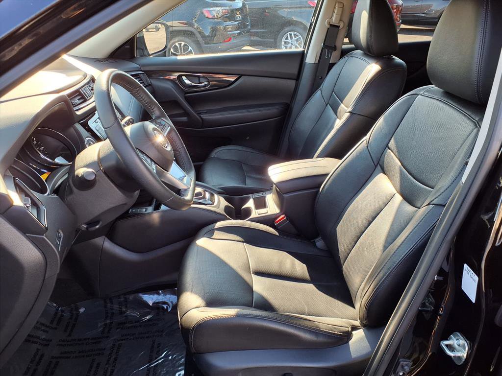 2019 Nissan Rogue SL photo 2