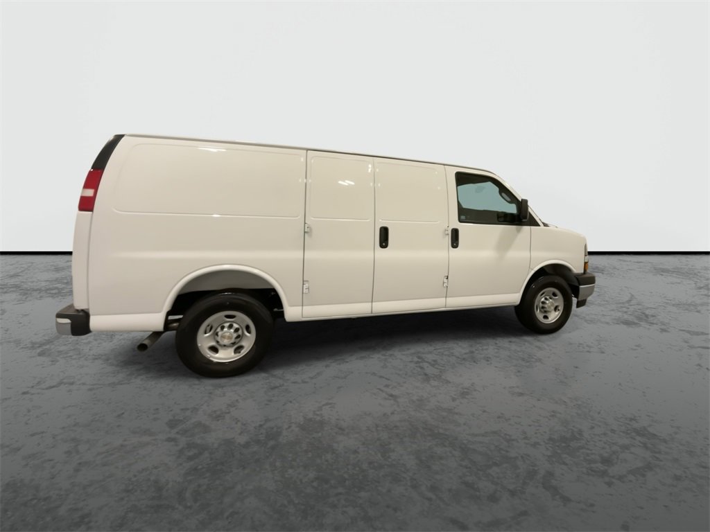 2025 Chevrolet Express Cargo 2500 photo 6