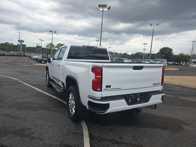 2024 Chevrolet Silverado 2500HD High Country photo 4
