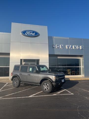 2025 Ford Bronco 4-Door Big Bend's photo