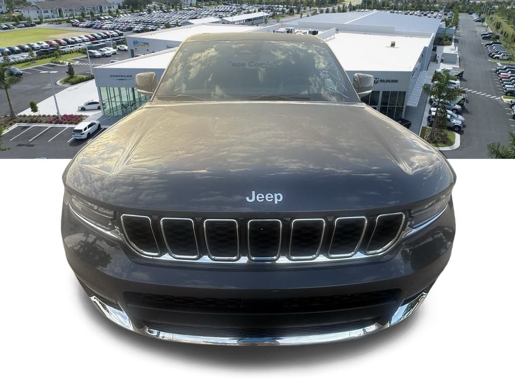 2025 Jeep Grand Cherokee Limited photo 7