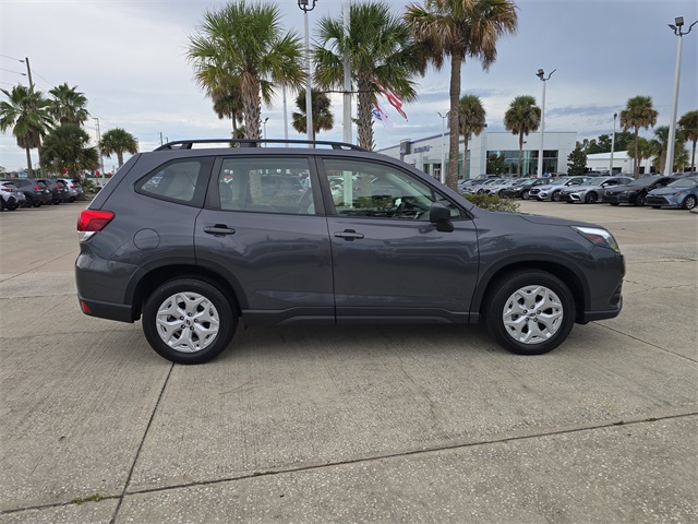 2022 Subaru Forester Base photo 3