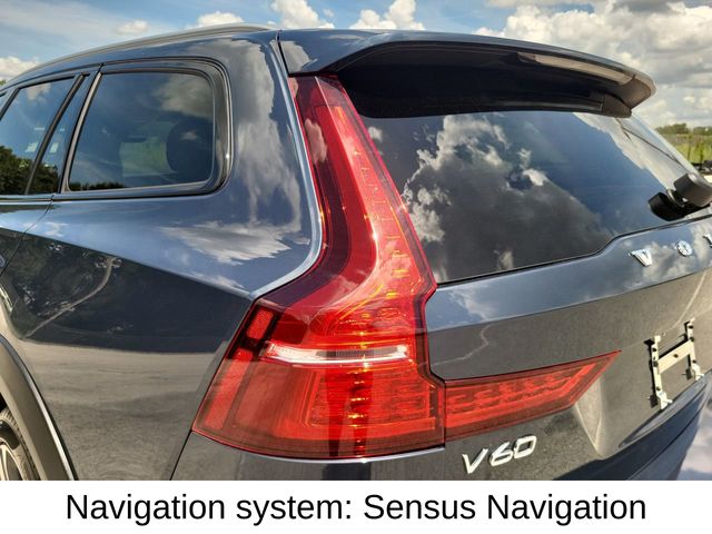 2025 Volvo V60 Cross Country B5 Plus photo 6