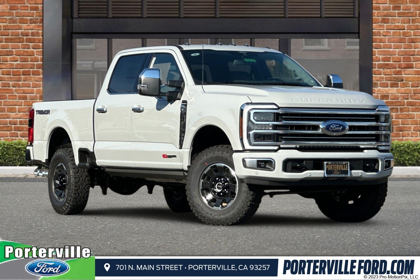 2026 Ford F-350 Super Duty Platinum's photo