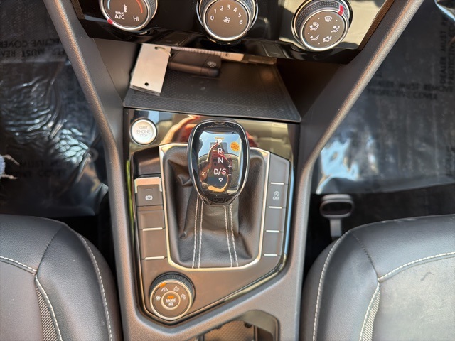 2023 Volkswagen Taos SE photo 17