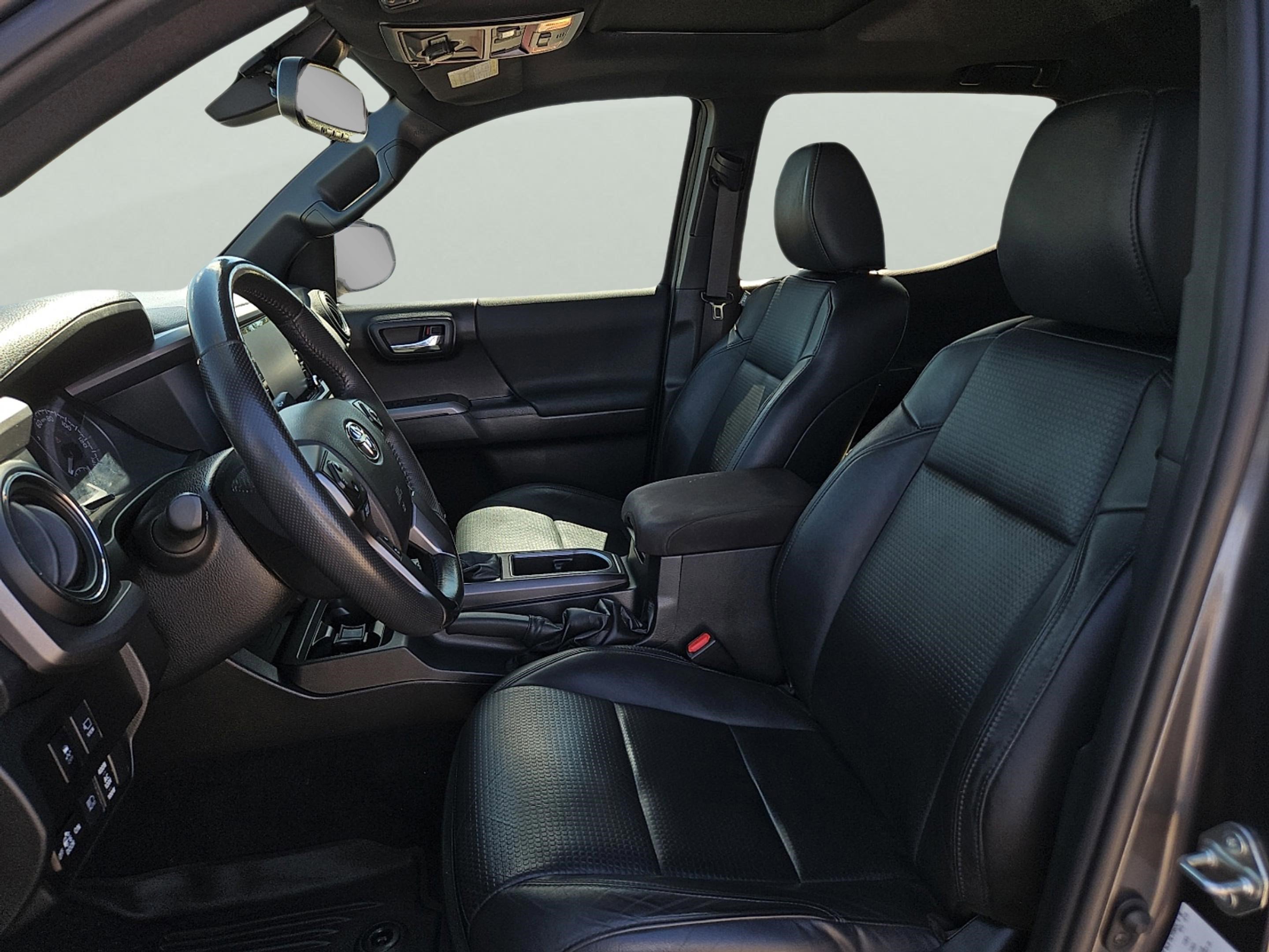 2021 Toyota Tacoma TRD Off-Road photo 8