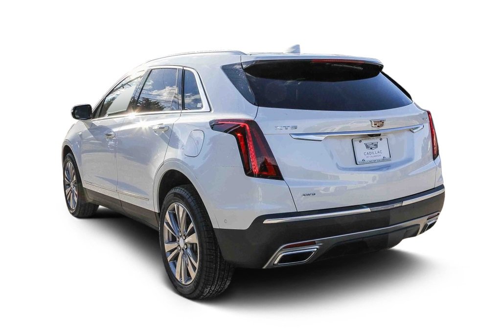 2026 Cadillac XT5 Premium Luxury photo 3