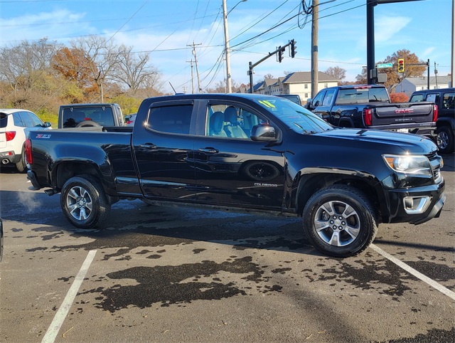 2018 Chevrolet Colorado Z71 photo 2