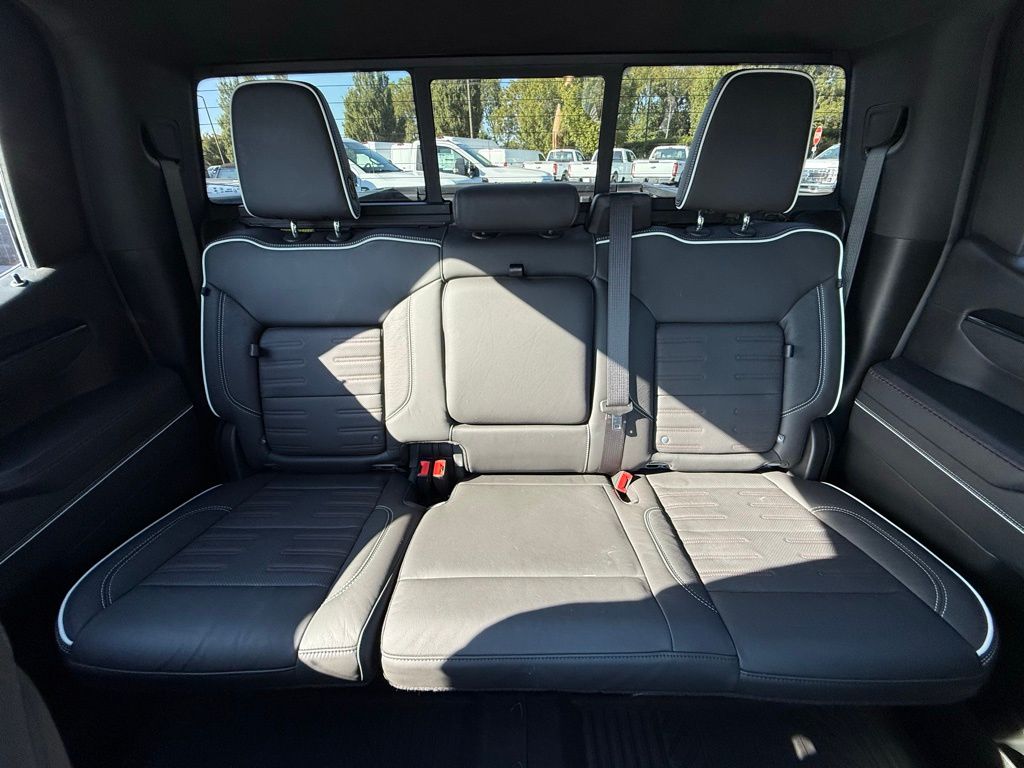 2024 Gmc Sierra 1500 AT4X photo 28
