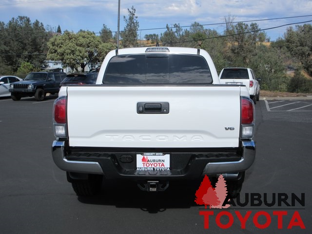 2021 Toyota Tacoma TRD Off-Road photo 3