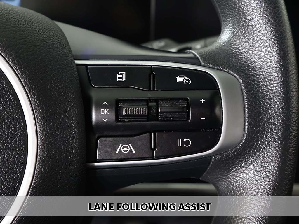 2023 Kia Sportage LX photo 3