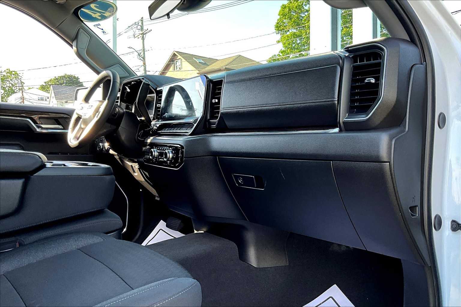 2024 Gmc Sierra 1500 Elevation photo 27