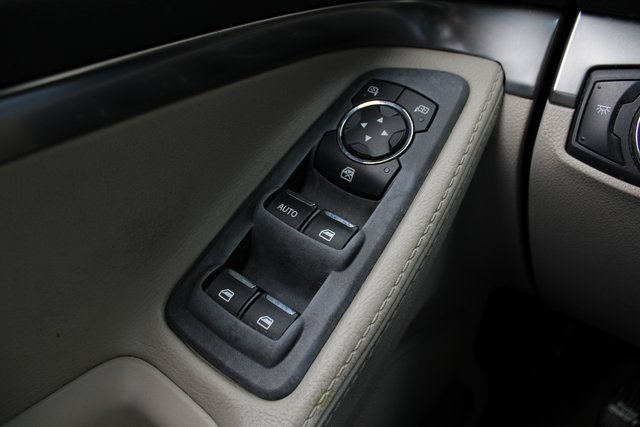 2013 Ford Explorer Base photo 17