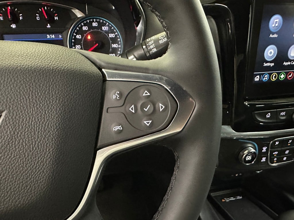 2023 Chevrolet Traverse Leather photo 6