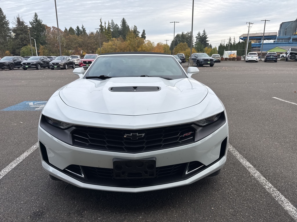 2022 Chevrolet Camaro LT1 photo 2