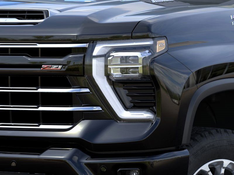 2025 Chevrolet Silverado 2500HD LTZ photo 9
