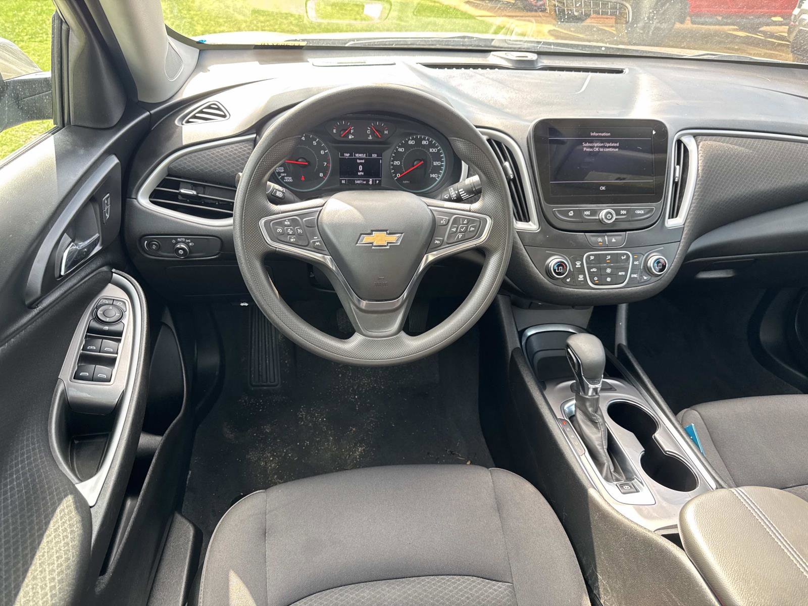 2023 Chevrolet Malibu 1LT photo 9