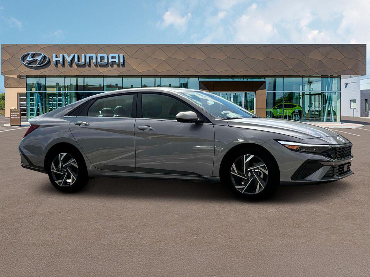 2025 Hyundai Elantra SEL Convenience photo 10