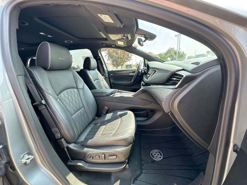 2023 Buick Enclave Avenir photo 28