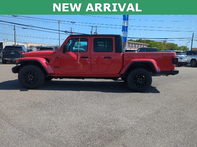 2022 Jeep Gladiator Sport photo 2