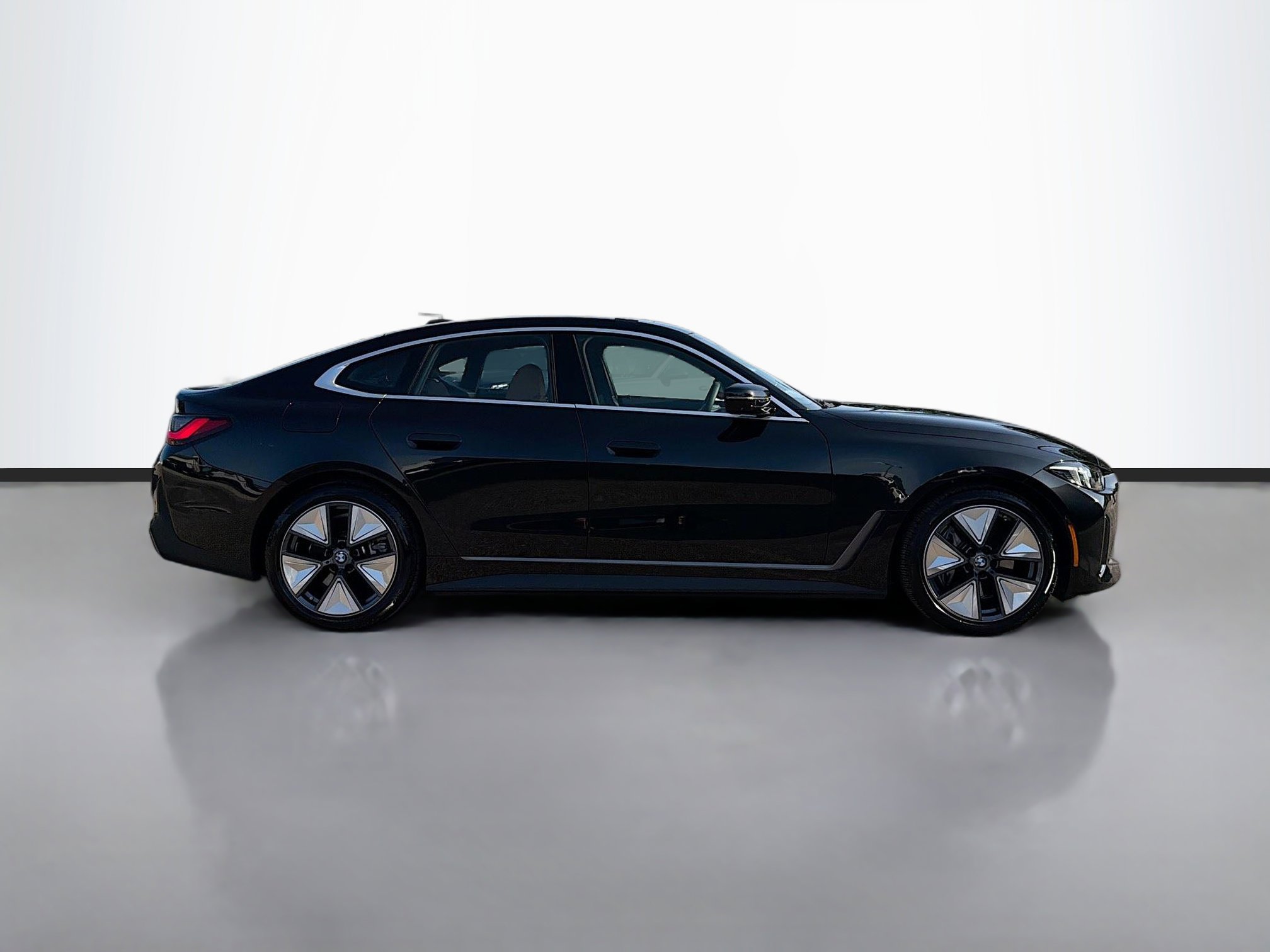 Used 2025 BMW i4 40 with VIN WBY23HD07SFT90683 for sale in Tampa, FL