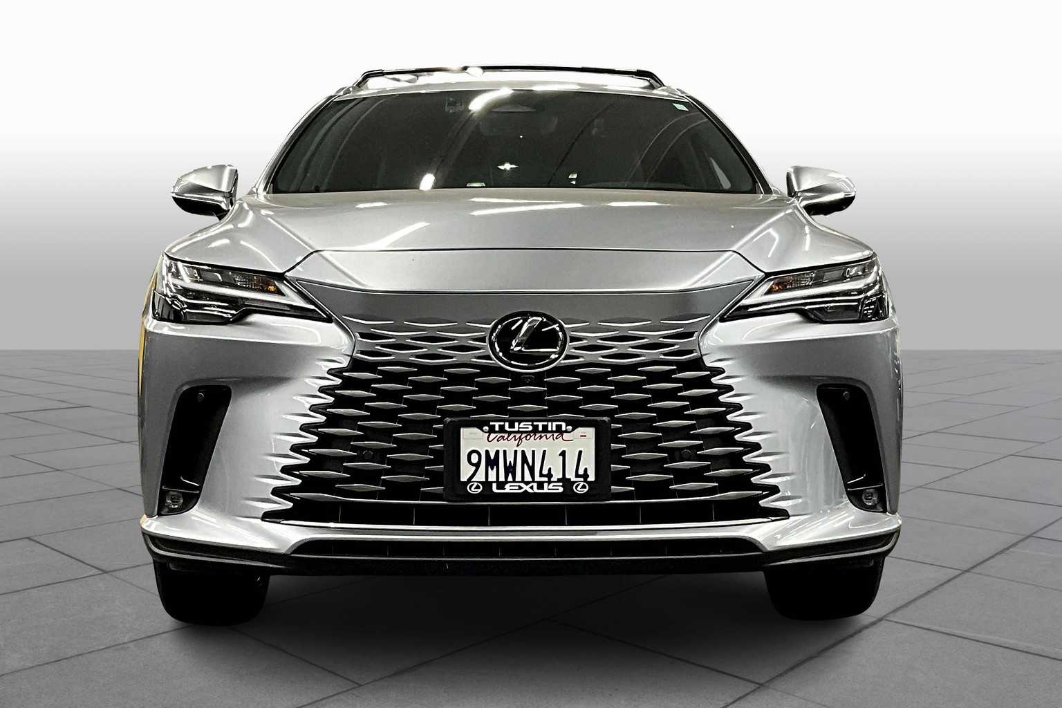 2024 Lexus RX Premium AWD photo 3