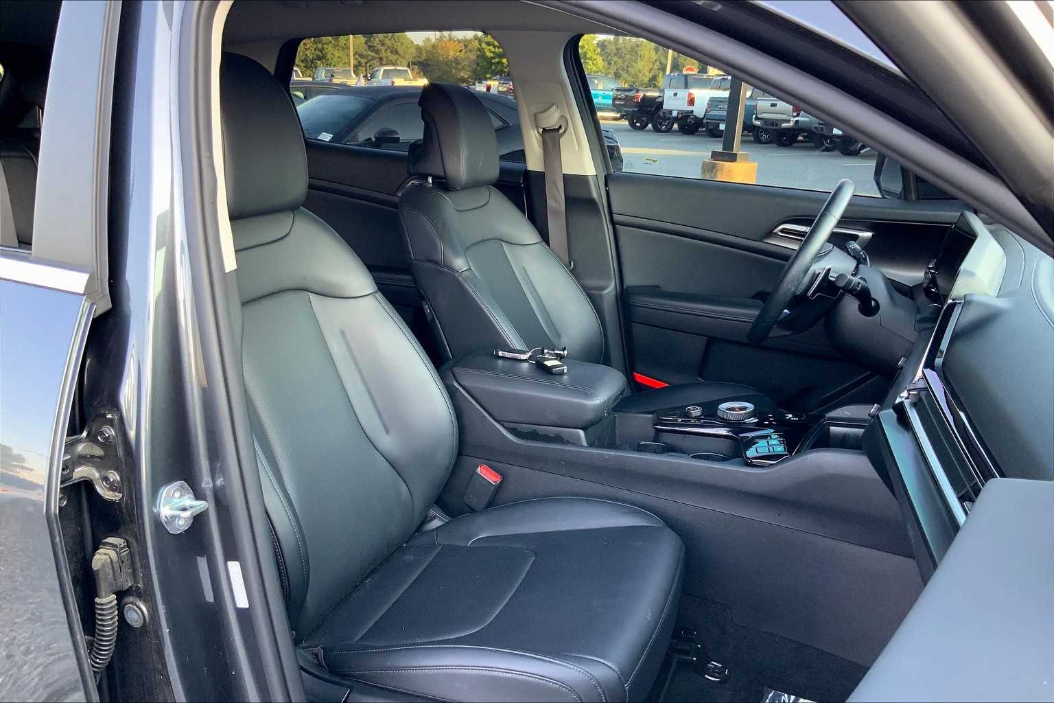 2023 Kia Sportage Hybrid EX photo 5