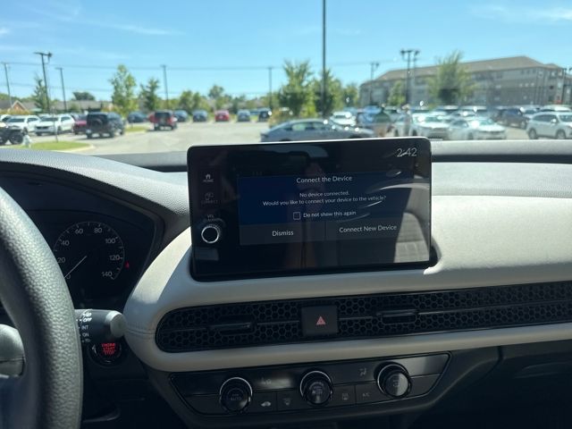 2026 Honda HR-V LX photo 14