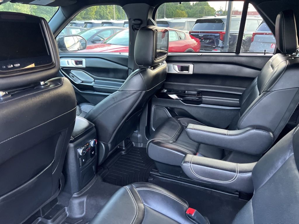 2022 Ford Explorer ST photo 23