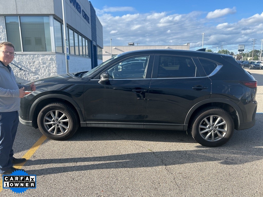 2022 Mazda CX-5 2.5 S Preferred photo 3