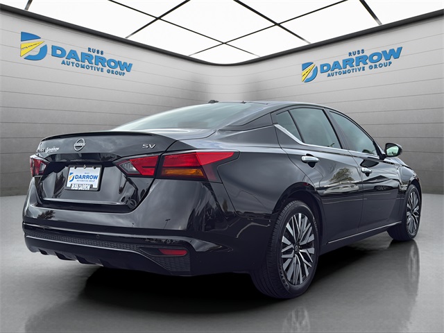 2024 Nissan Altima 2.5 SV photo 2