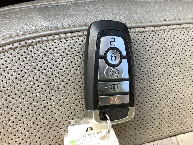 2018 Ford Expedition Limited photo 25
