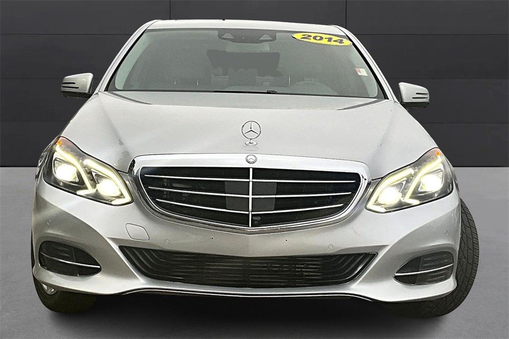 2014 Mercedes Benz E 250 4MATIC photo 3