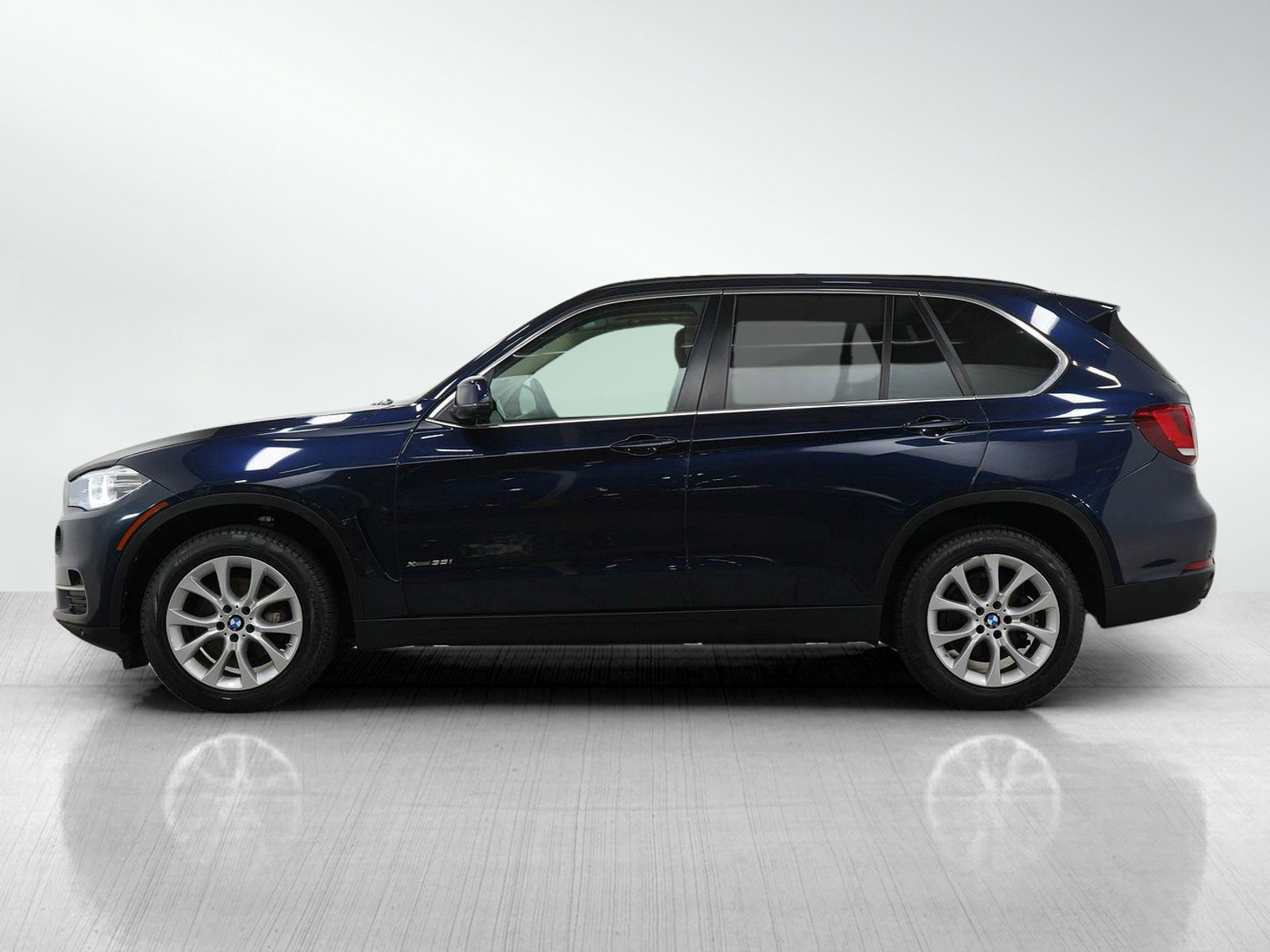 Used 2016 BMW X5 xDrive35i with VIN 5UXKR0C57G0P32088 for sale in Bloomington, Minnesota