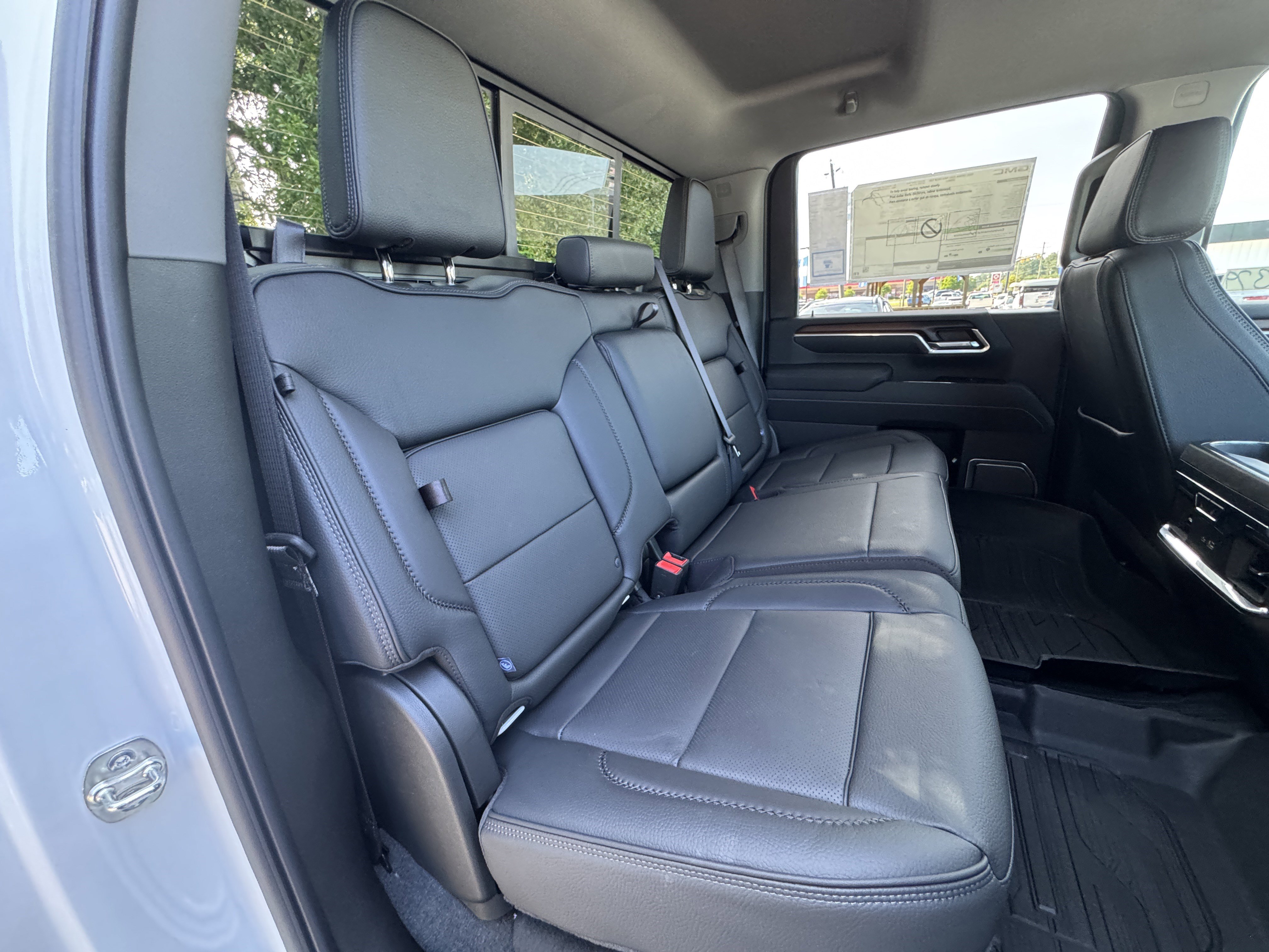 2025 Gmc Sierra 2500 HD Denali photo 6