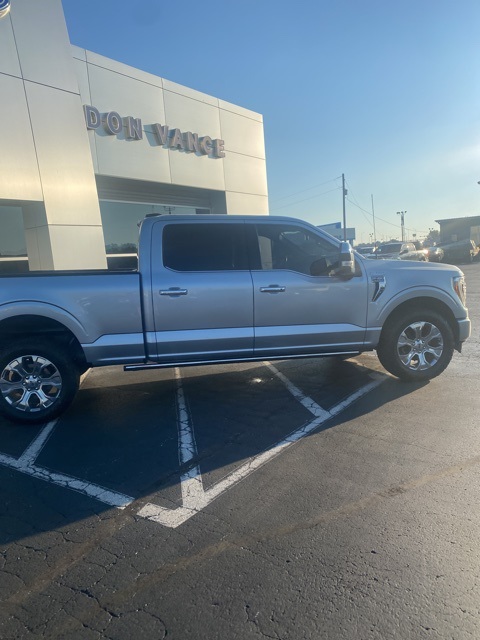 2022 Ford F-150 Platinum photo 8