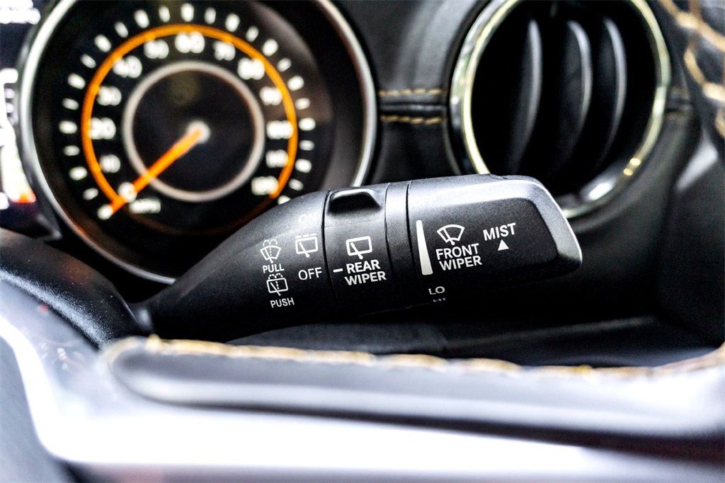 2021 Jeep Wrangler Unlimited Sahara High Altitude photo 19
