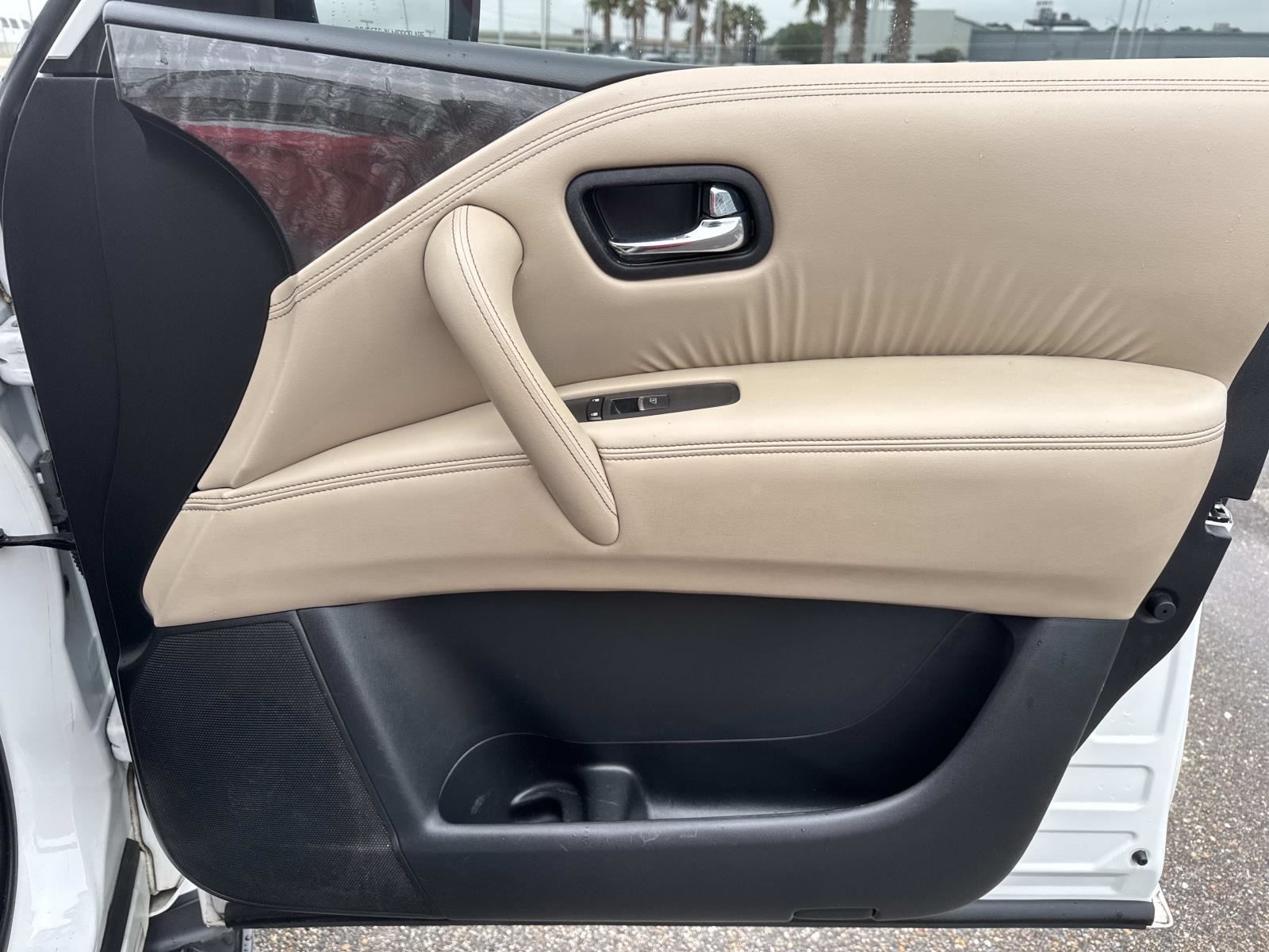 2021 Nissan Armada Platinum photo 10