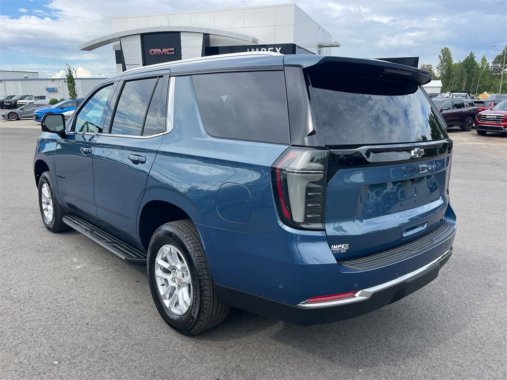 2025 Chevrolet Tahoe LT photo 2