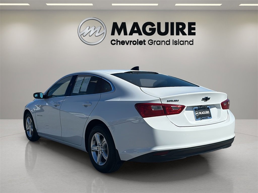 2022 Chevrolet Malibu LS photo 19