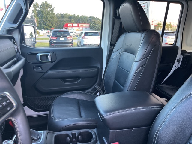 2018 Jeep Wrangler Unlimited Sahara photo 8