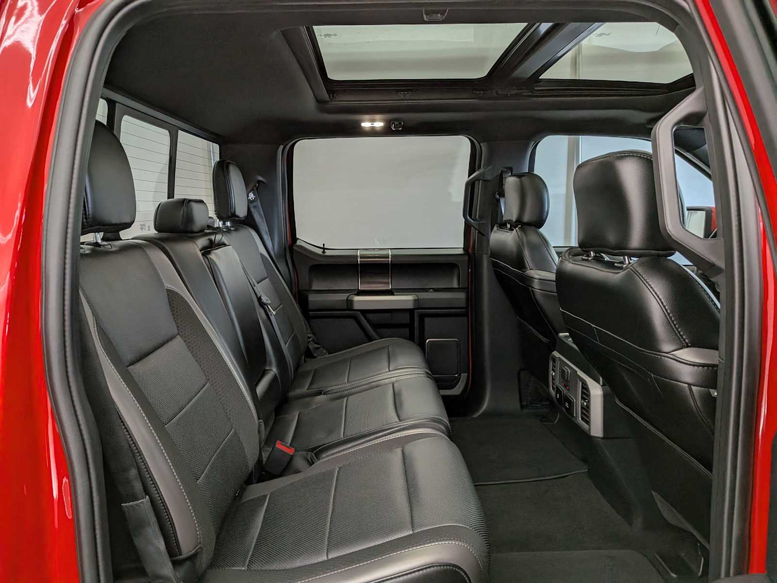 2019 Ford F-150 Raptor photo 20