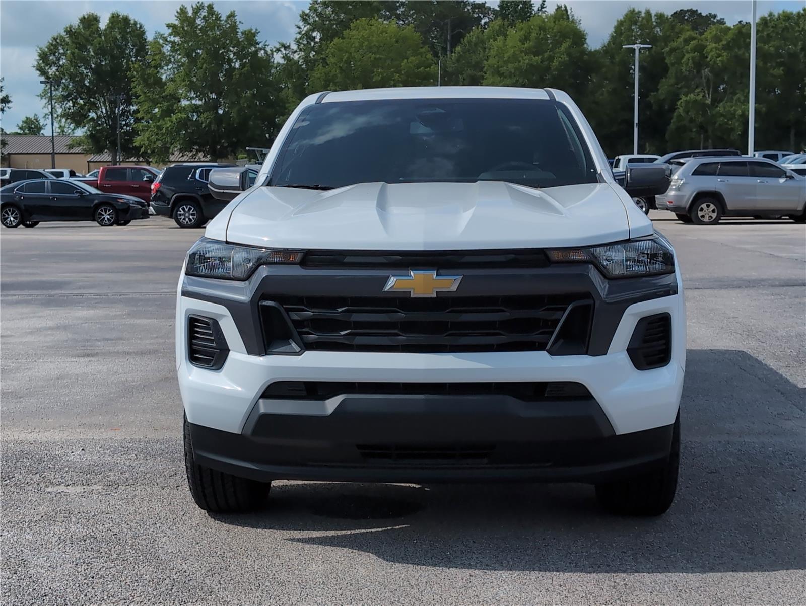 2025 Chevrolet Colorado Work Truck LT photo 8